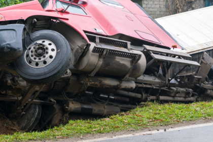 Wilmington, DE - Multiple Injuries Reported in Tractor-Trailer Crash on I-495