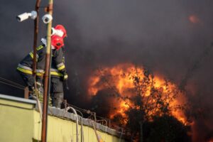 Newport, DE - Injury House Fire on Newport Gap Pike