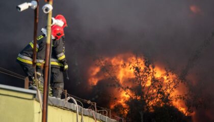 Newport, DE - Injury House Fire on Newport Gap Pike