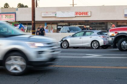 Kirkwood , DE – Injuries Reported in Car Crash at Albertson Blvd