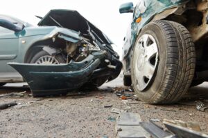 Newark, DE – Three Injured in Crash at Rte 896 & Rte 40